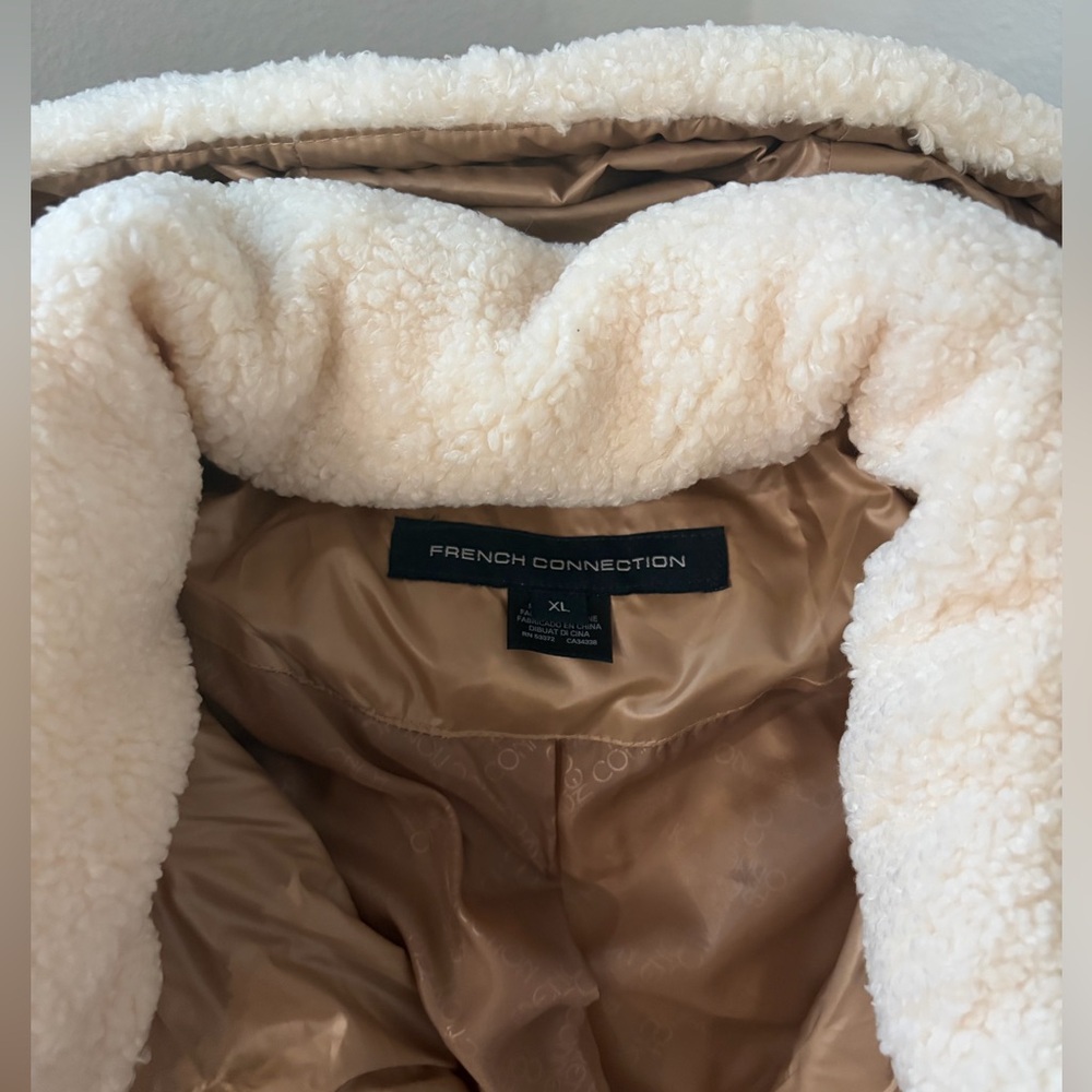 NWT French Connection Camel/Brown Sherpa Trim Puffer Coat in Women's Size XL - Picture 3 of 11